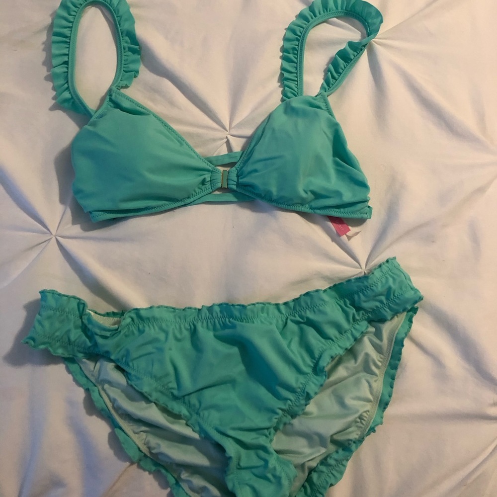 Victoria’s Secret bikini